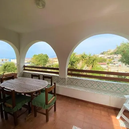 I Cinque Archi Apartment *
